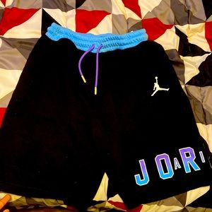 I’m selling jordan 23 shorts